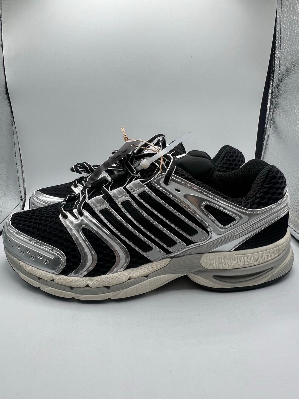 Adidas Adistar Control 5 ‘Black Silver Metallic’ size 10 mens